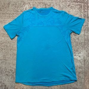 2/$30 Under Armour Threadborne T-shirt - size L